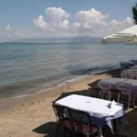 Appartement By The Perea Thessaloniki *